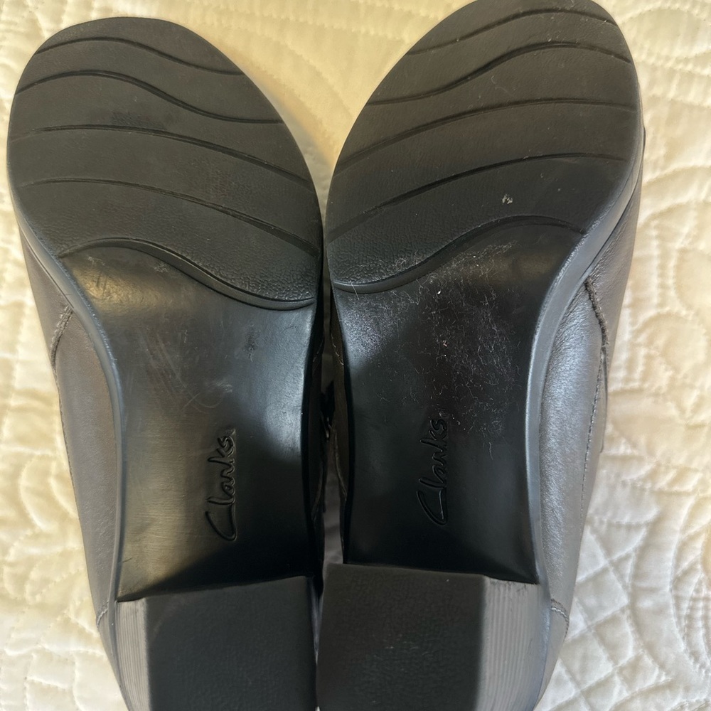 Clark’s Bendable’s Gray Slip-on Loafers sz 6 - Picture 5 of 6